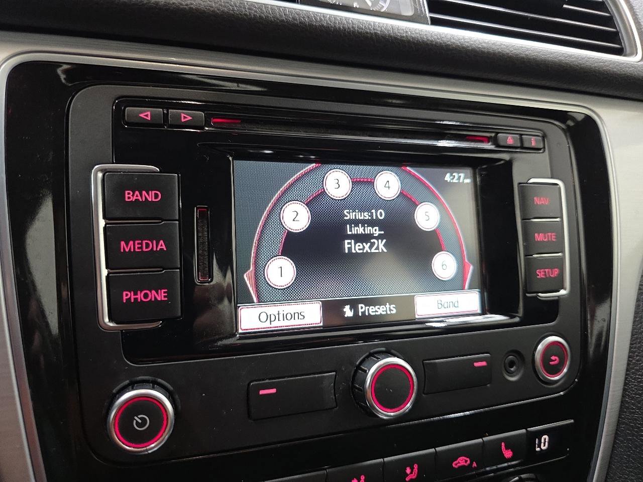 Used 2012 Volkswagen Passat 3.6 SE image 51