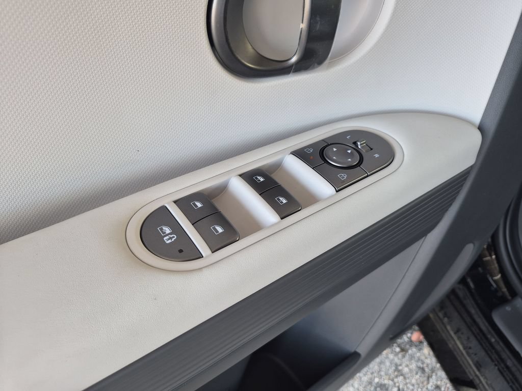 New 2026 Hyundai Ioniq 5 SEL RWD image 13