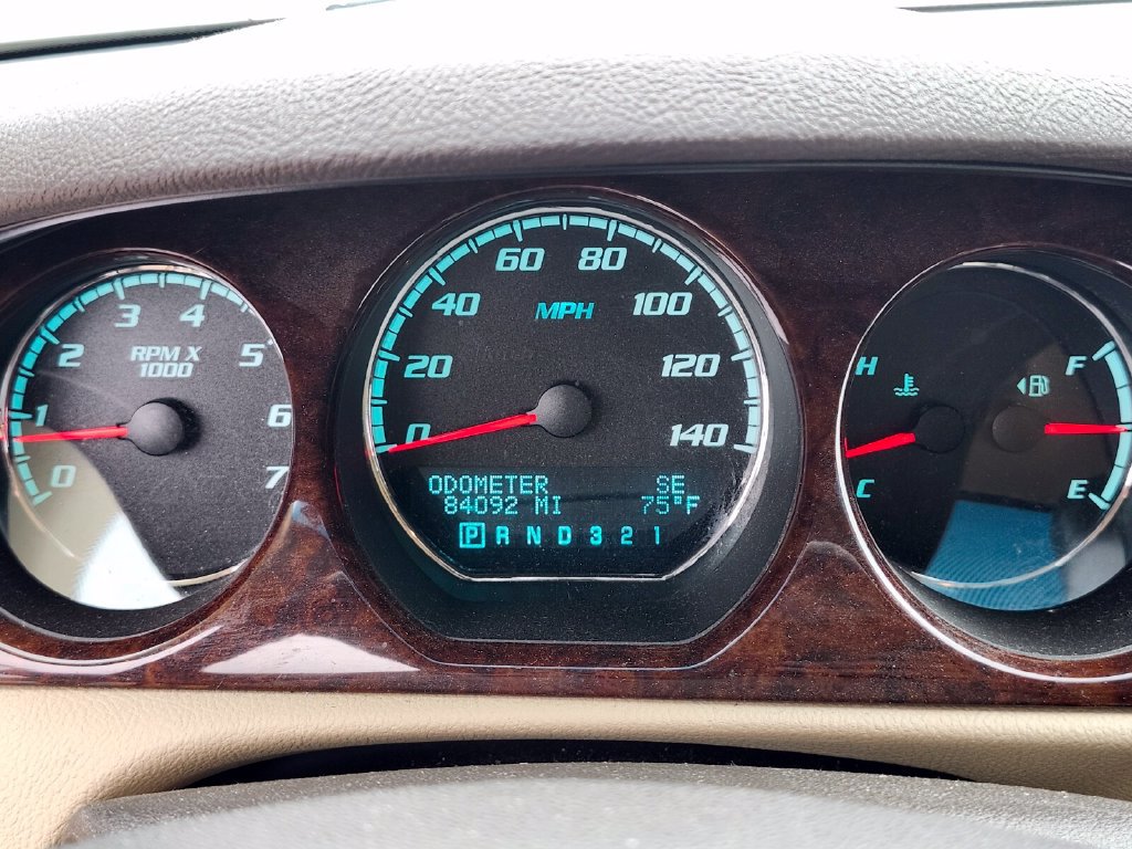 Used 2011 Buick Lucerne CX FWD image 27