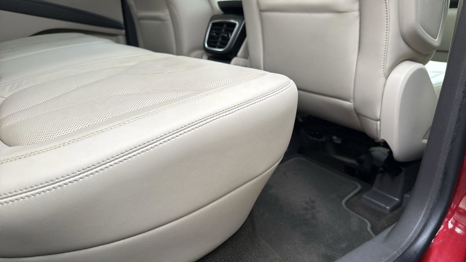 Used 2020 Lincoln Nautilus Reserve w/ Equipment Group 202A image 27