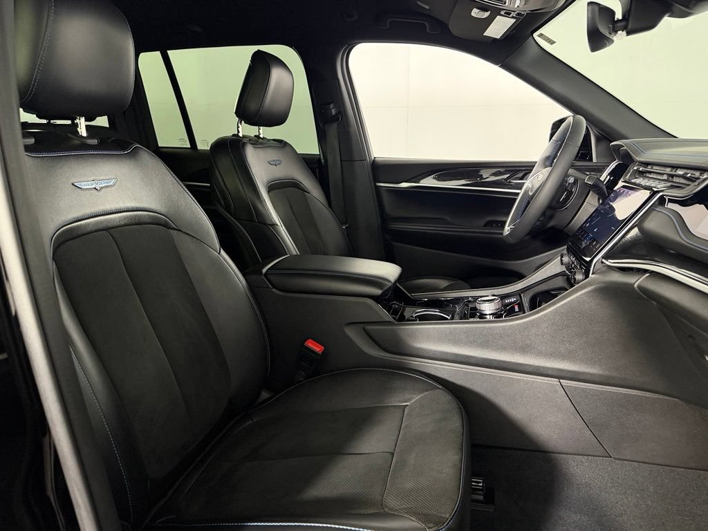 Certified 2022 Jeep Grand Cherokee Trailhawk AWD/4WD image 34