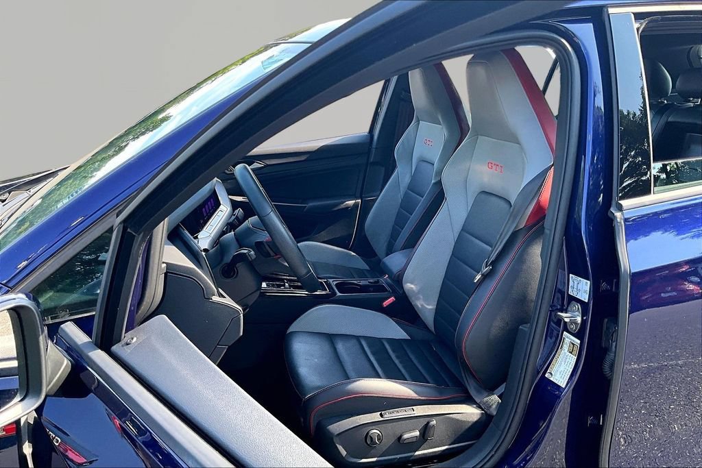 Used 2023 Volkswagen GTI SE FWD image 15