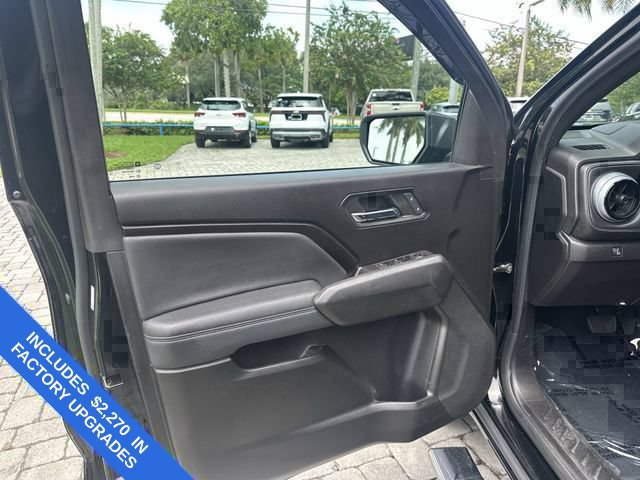 Used 2024 Chevrolet Colorado LT w/ LT Convenience Package RWD image 22