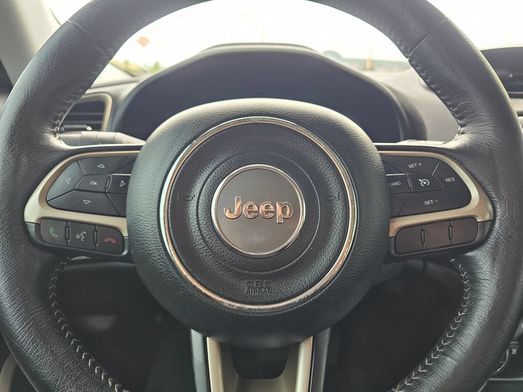 Used 2015 Jeep Renegade Limited w/ Safety & Security Group I AWD/4WD image 19