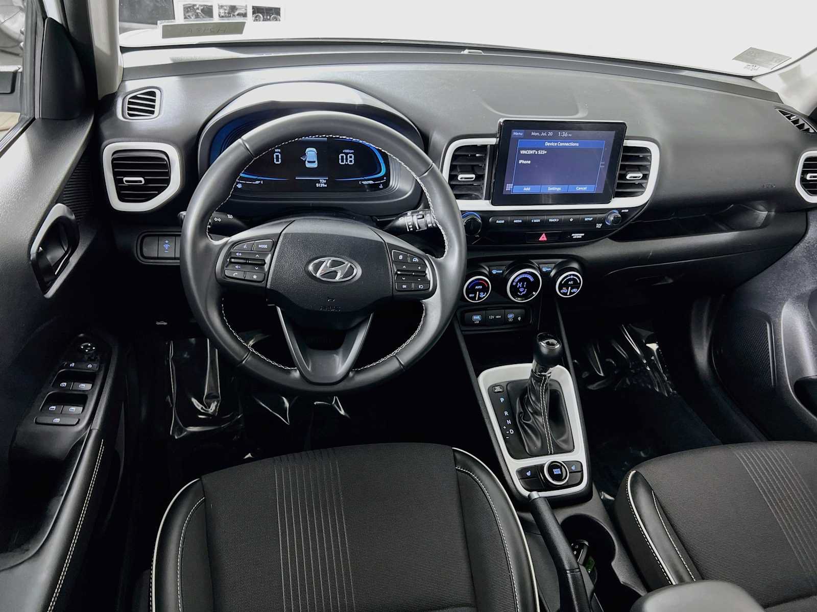 Certified 2026 Hyundai Venue SEL FWD image 21
