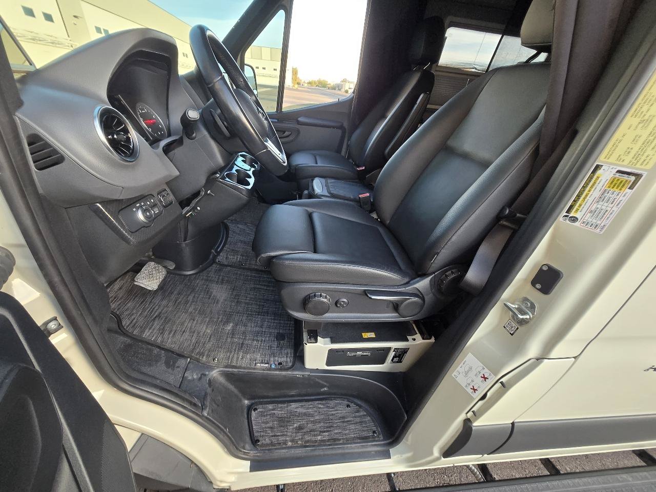 Used 2020 Mercedes-Benz Sprinter 2500 image 2