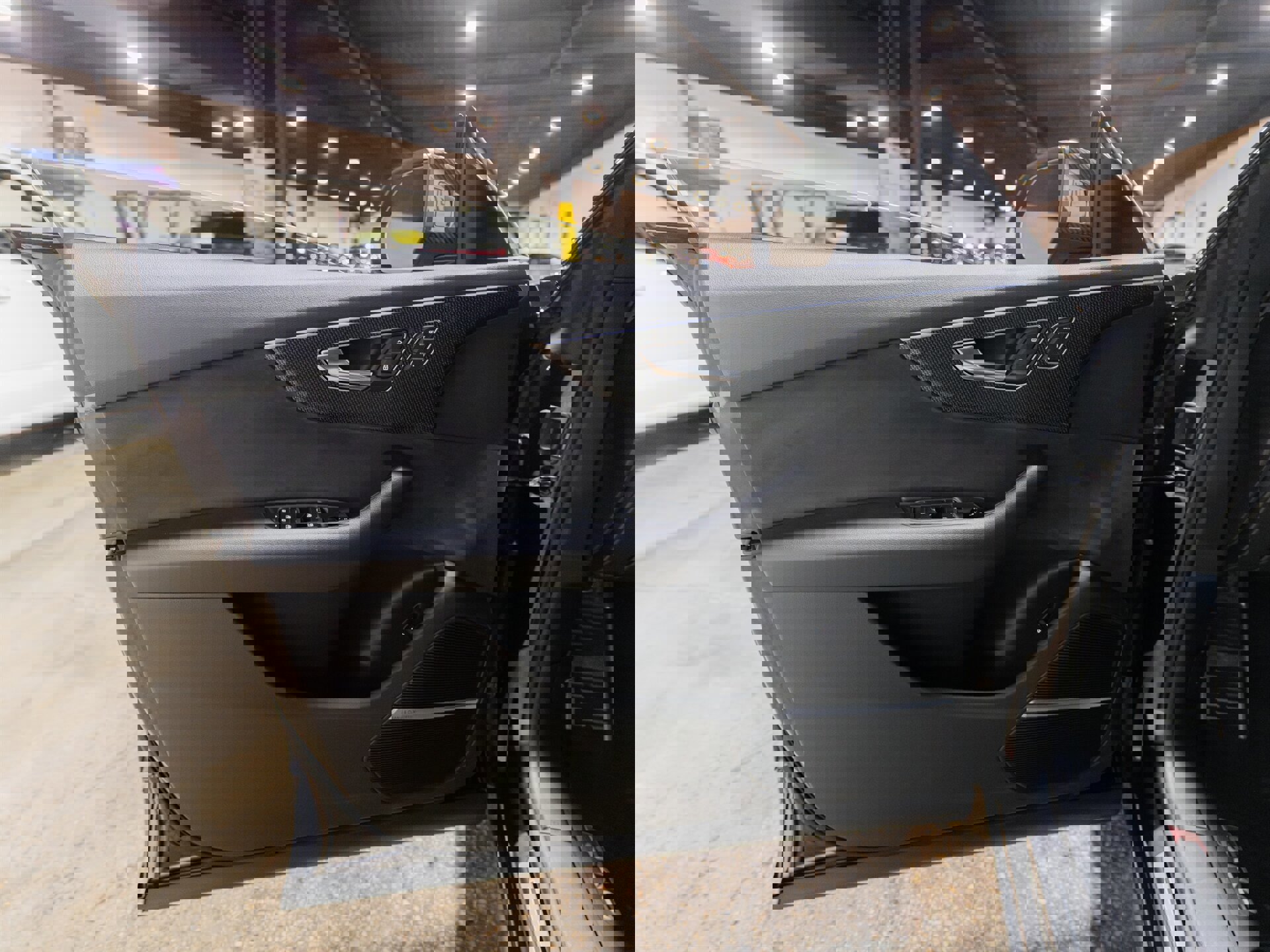 Used 2020 Audi SQ8 Prestige image 32