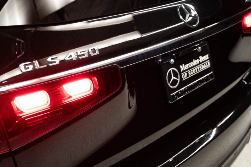Certified 2024 Mercedes-Benz GLS 450 4MATIC image 9