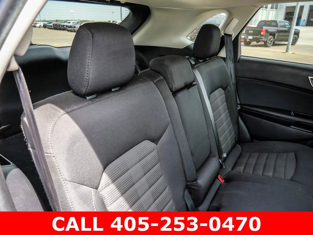 Used 2015 Ford Edge SEL FWD image 20