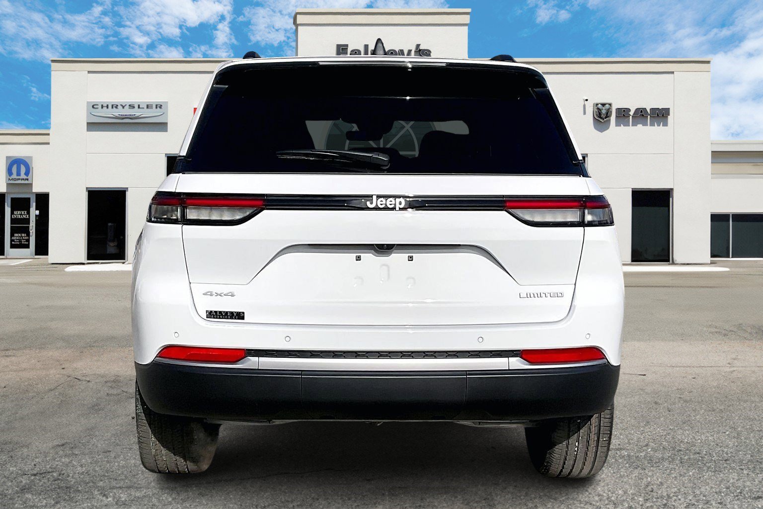 New 2026 Jeep Grand Cherokee Limited image 4