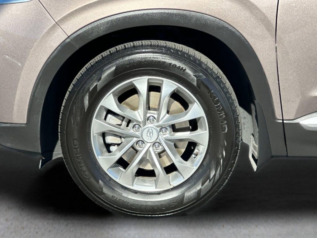 Used 2020 Hyundai Santa Fe SEL image 25