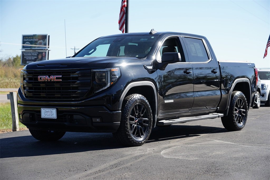 Used 2023 GMC Sierra 1500 Elevation w/ Preferred Package image 7