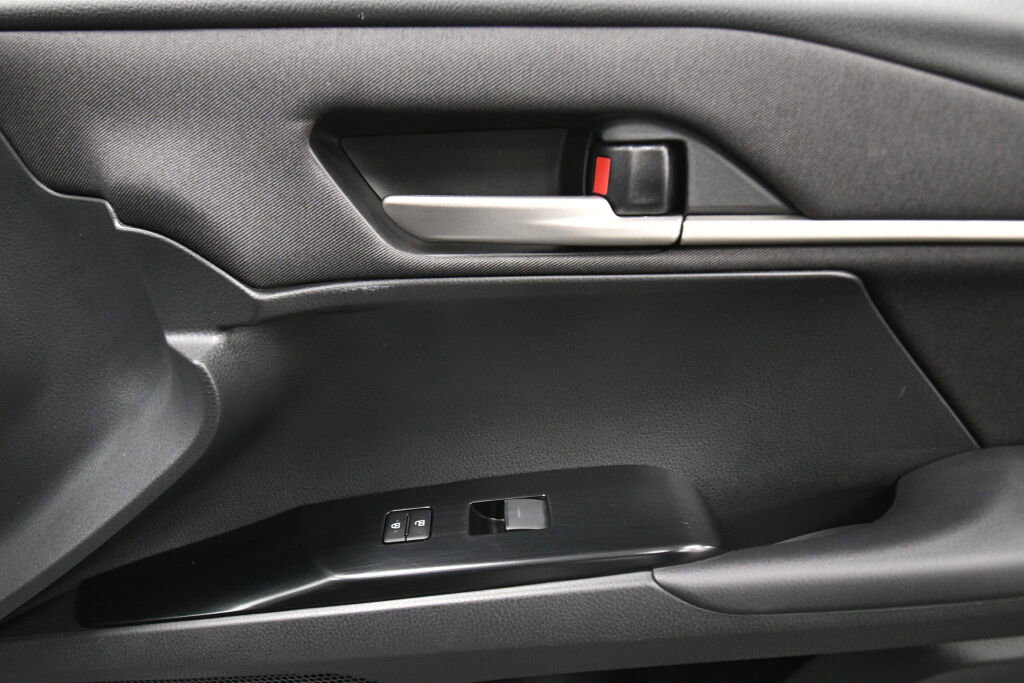 Certified 2025 Toyota Camry LE image 26