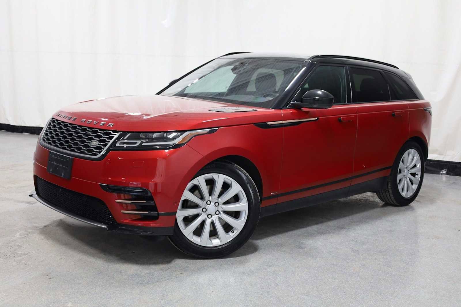 Used 2018 Land Rover Range Rover Velar R-Dynamic SE