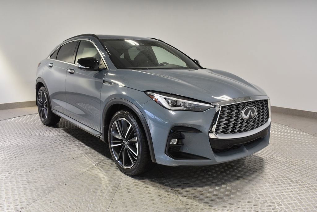 Certified 2025 INFINITI QX55 Essential image 10