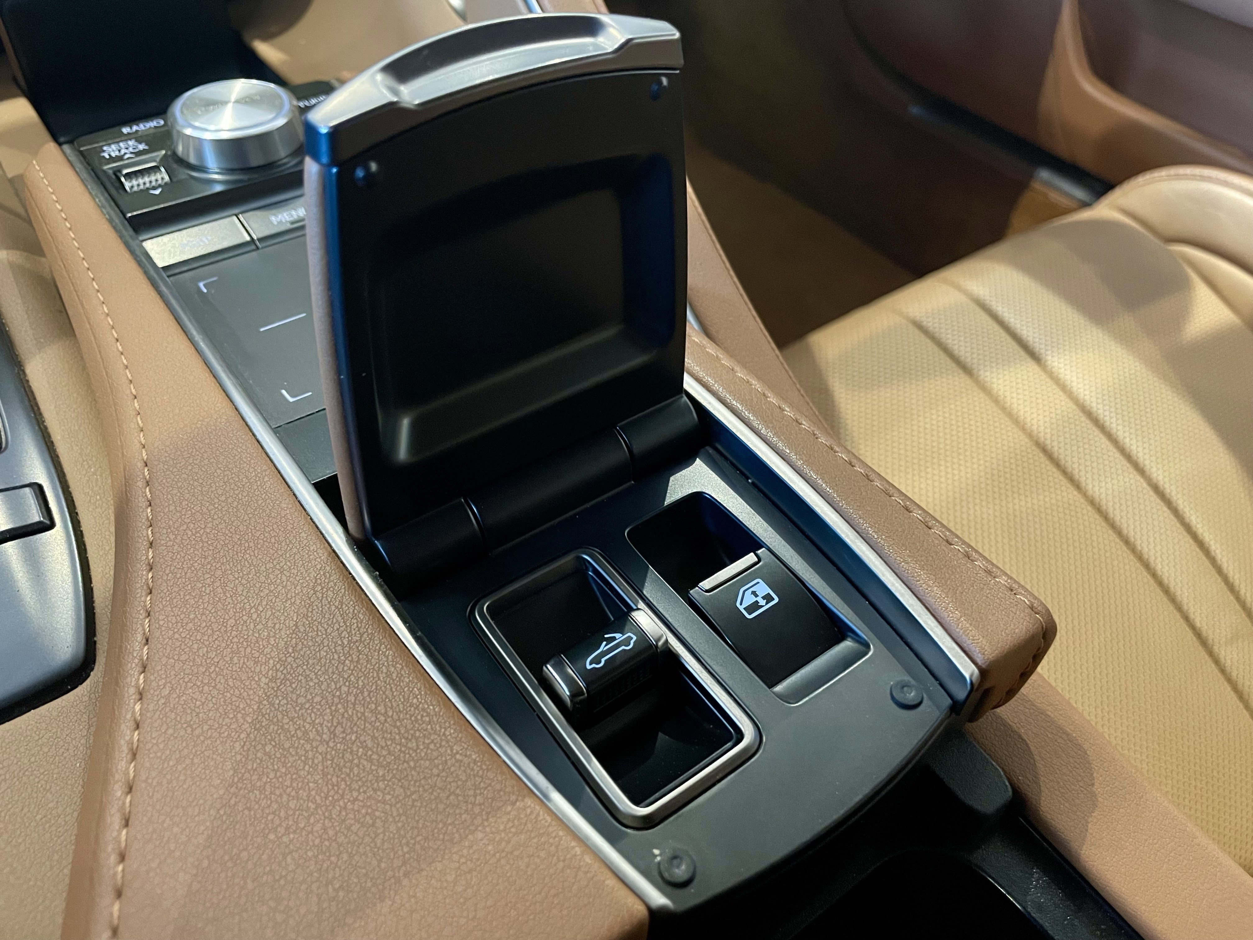 Used 2021 Lexus LC 500 Convertible w/ Cold Area Package image 35