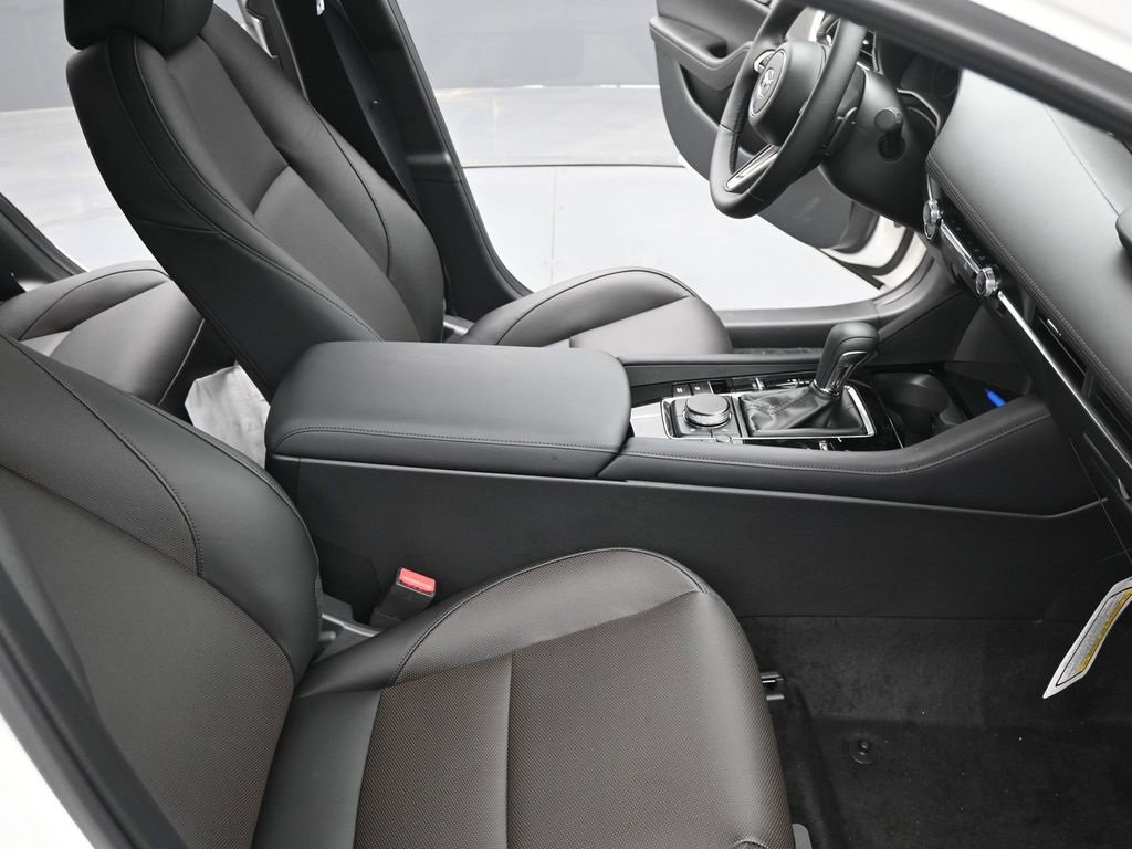 Used 2024 MAZDA MAZDA3 Hatchback w/Premium Plus Pkg image 12