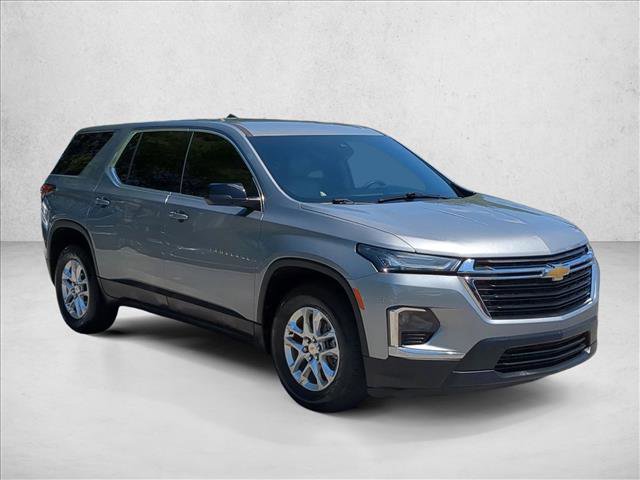 Used 2023 Chevrolet Traverse LS FWD image 3