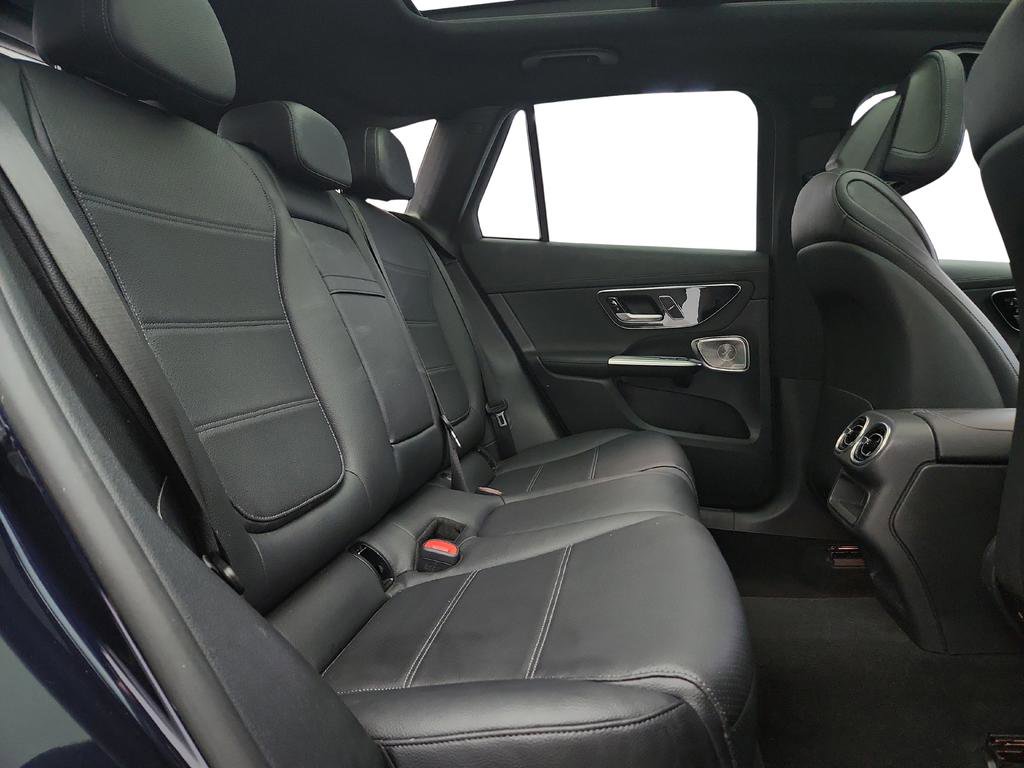 Used 2024 Mercedes-Benz GLC 300 4MATIC w/ Advanced USB Package image 28