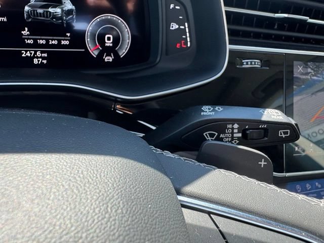 Used 2023 Audi Q8 Prestige AWD/4WD image 24