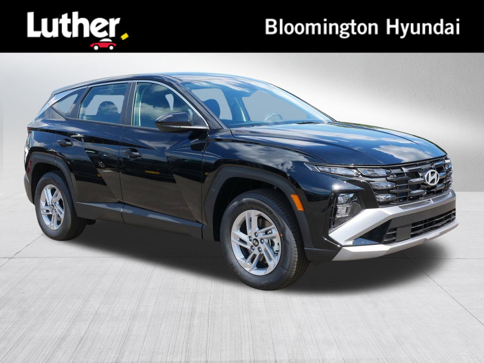 New 2025 Hyundai Tucson SE