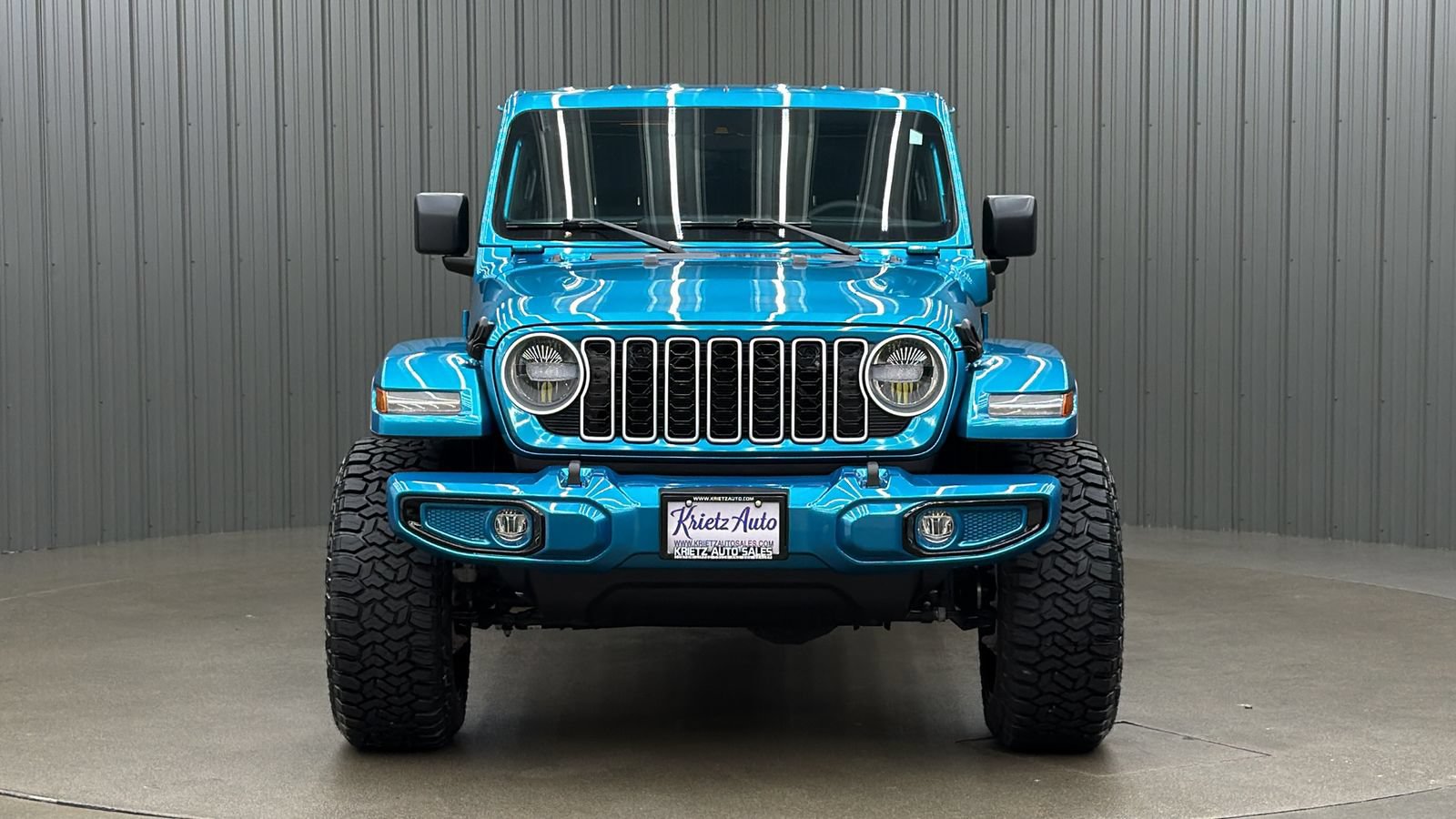 Used 2024 Jeep Wrangler Unlimited Sahara AWD/4WD image 8