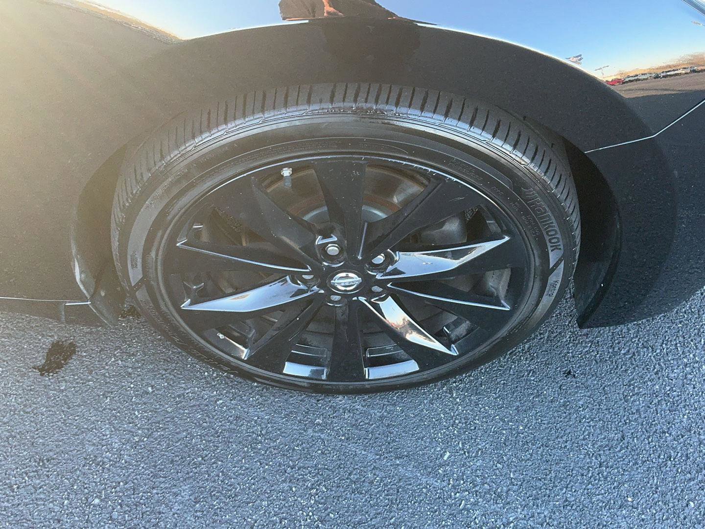 Used 2018 Nissan Maxima SR w/ Midnight Edition image 5