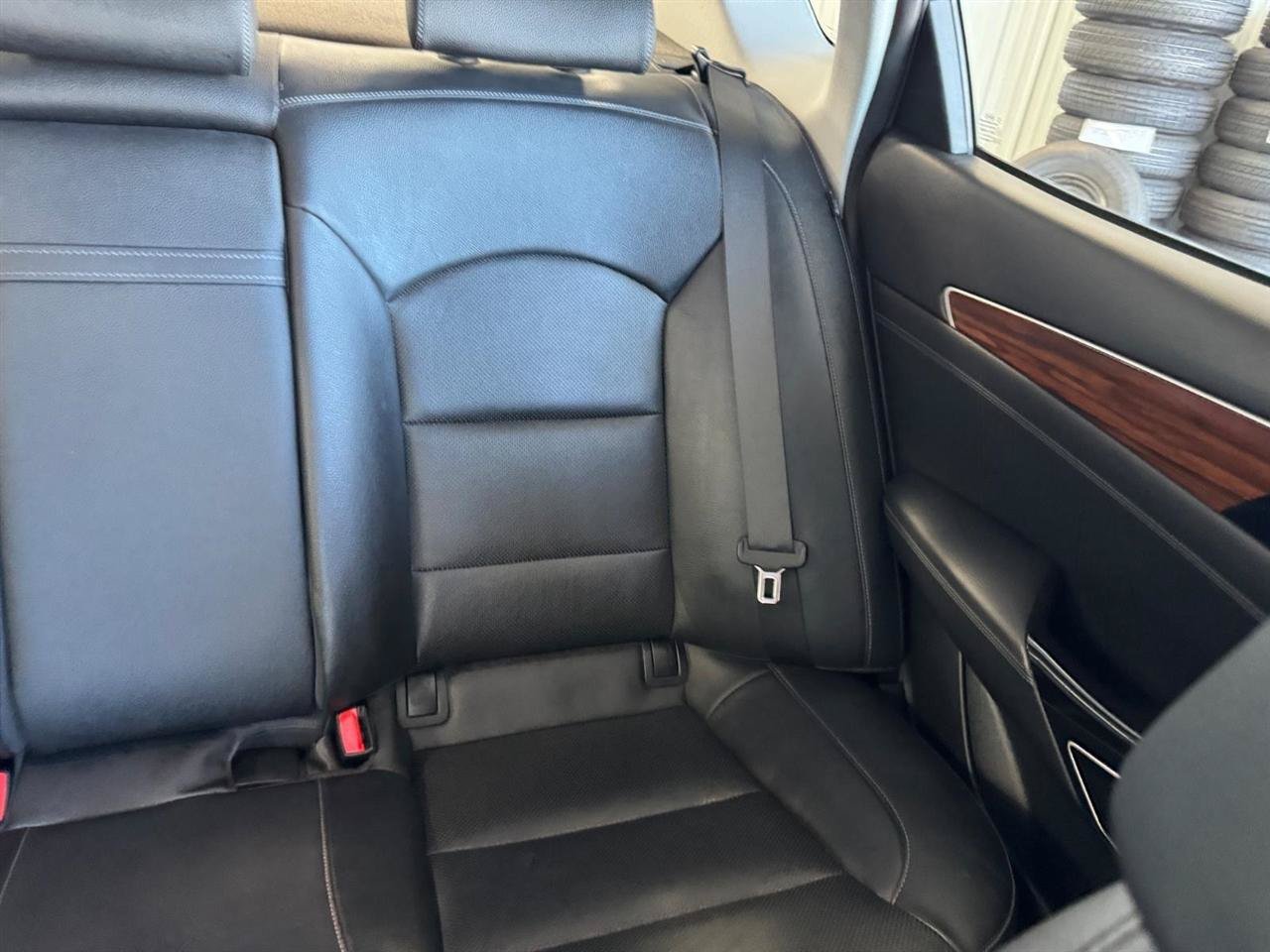 Used 2019 Kia Cadenza Premium FWD image 11