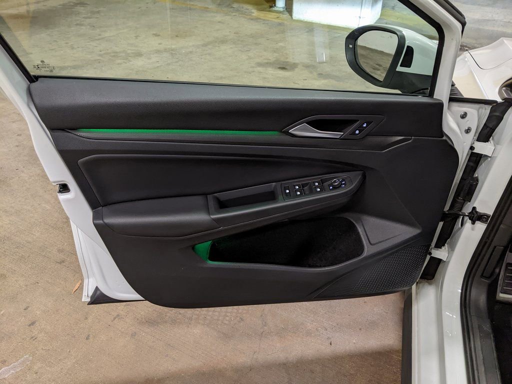 Used 2022 Volkswagen GTI Autobahn image 9