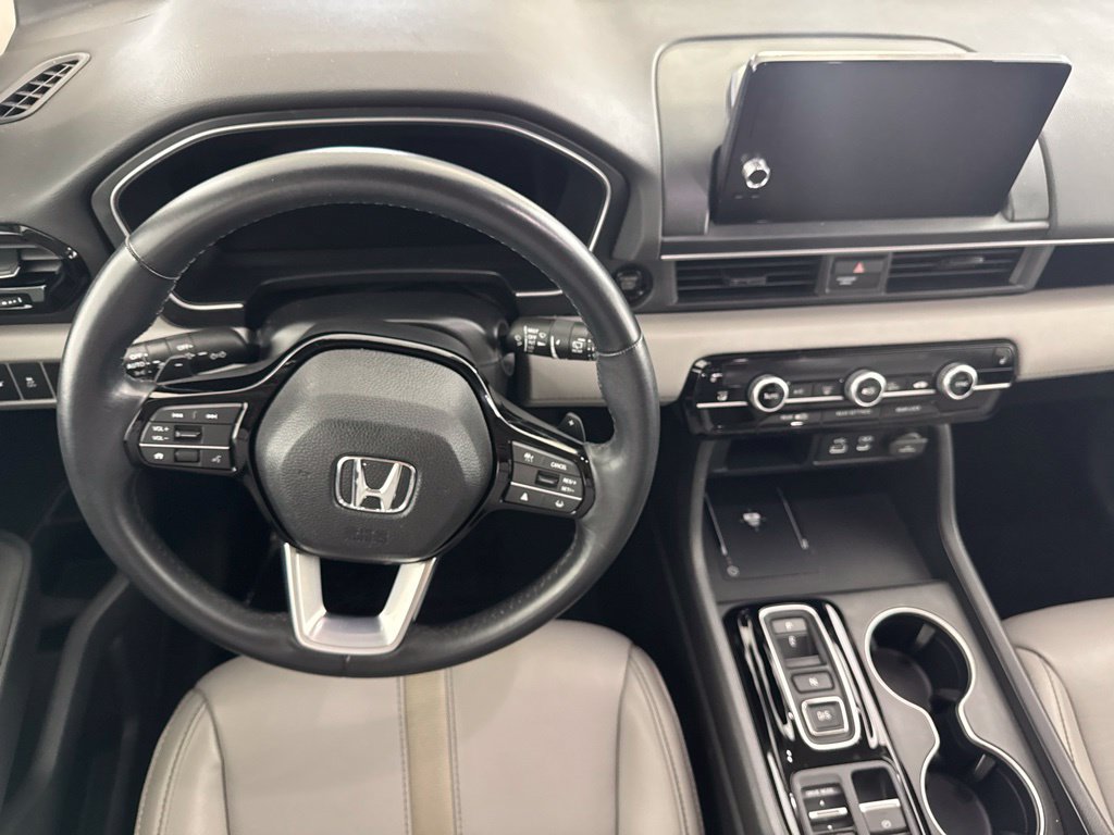 Certified 2025 Honda Pilot Touring image 35