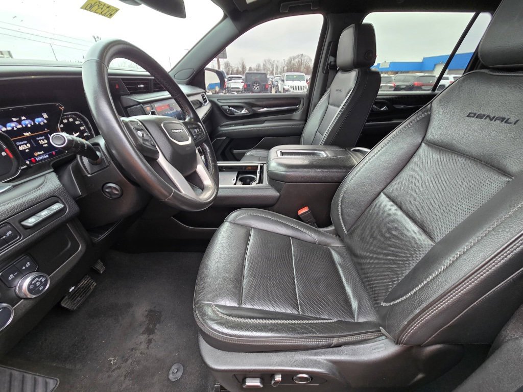 Used 2021 GMC Yukon XL Denali image 11