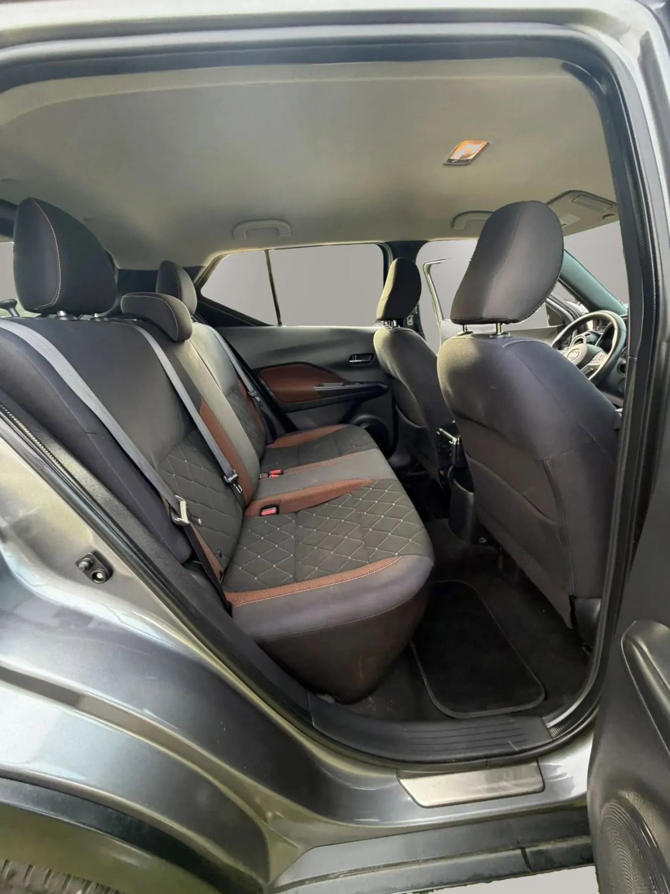 Used 2019 Nissan Kicks SR w/ Exterior Electronics Package image 12