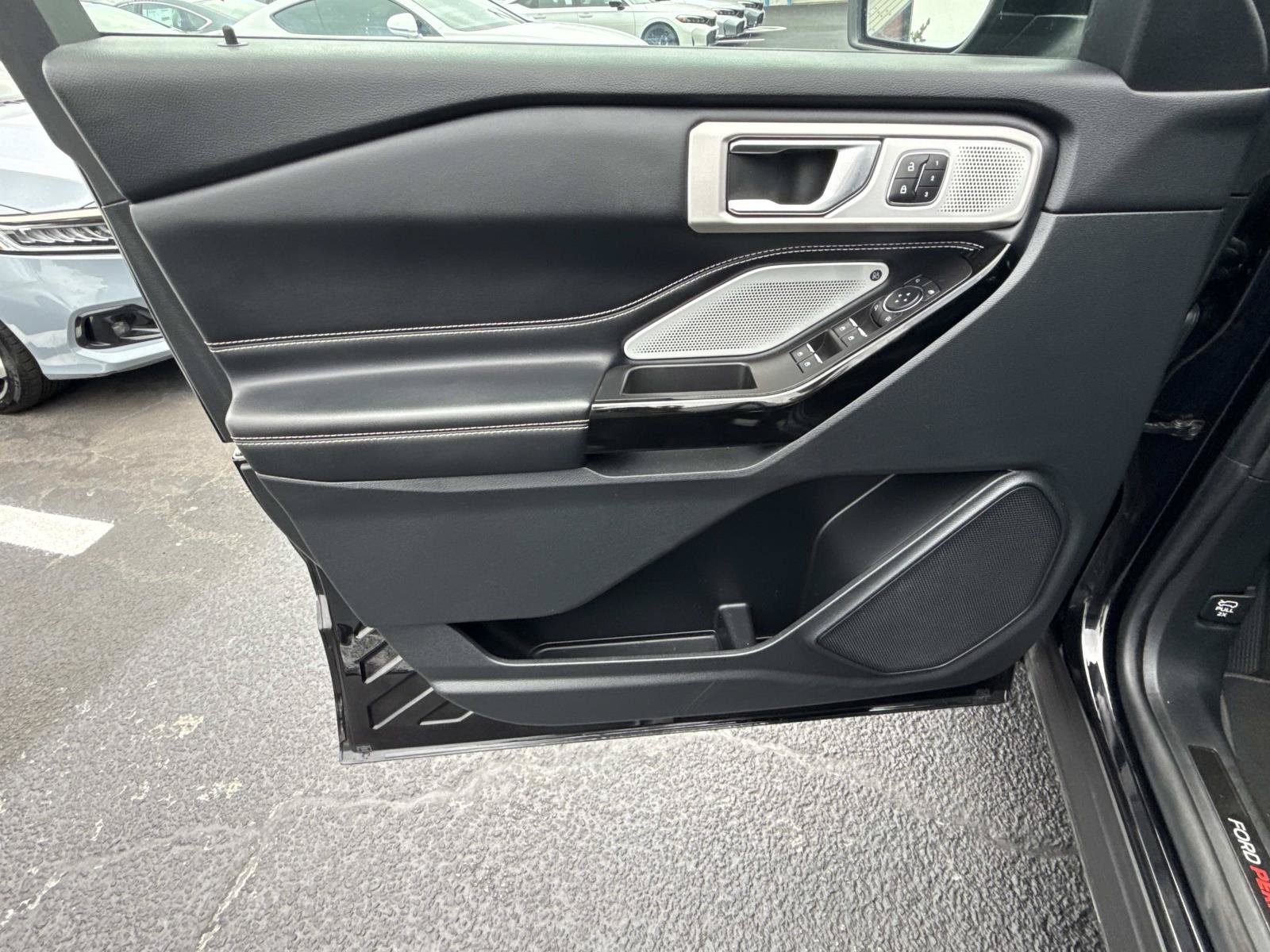 Used 2021 Ford Explorer ST w/ Equipment Group 401A AWD/4WD image 18