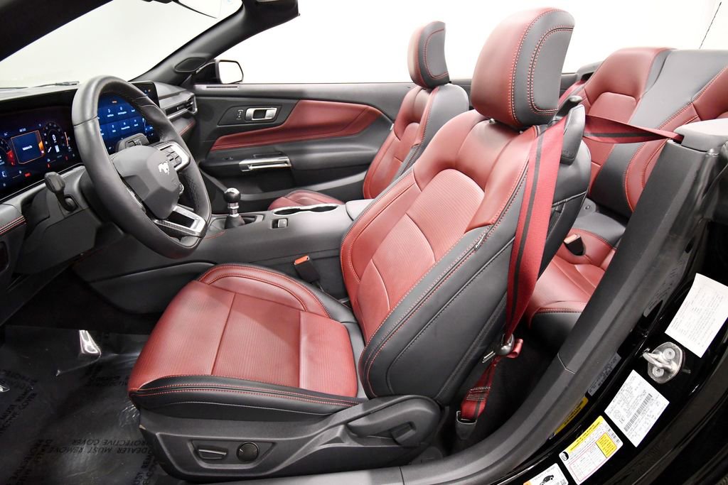 Used 2025 Ford Mustang GT Premium RWD image 14