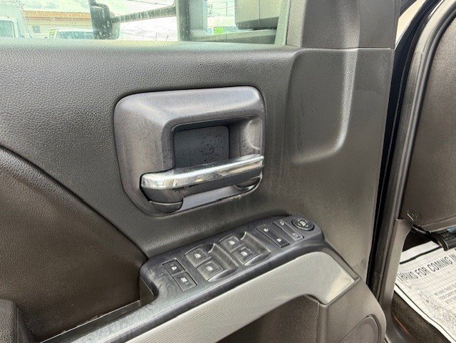 Used 2015 Chevrolet Silverado 2500 LT w/ LT Convenience Package image 13