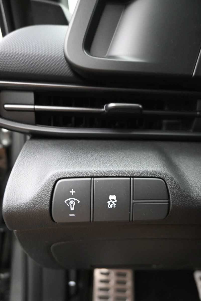 New 2026 Hyundai Elantra SEL Sport Premium FWD image 23