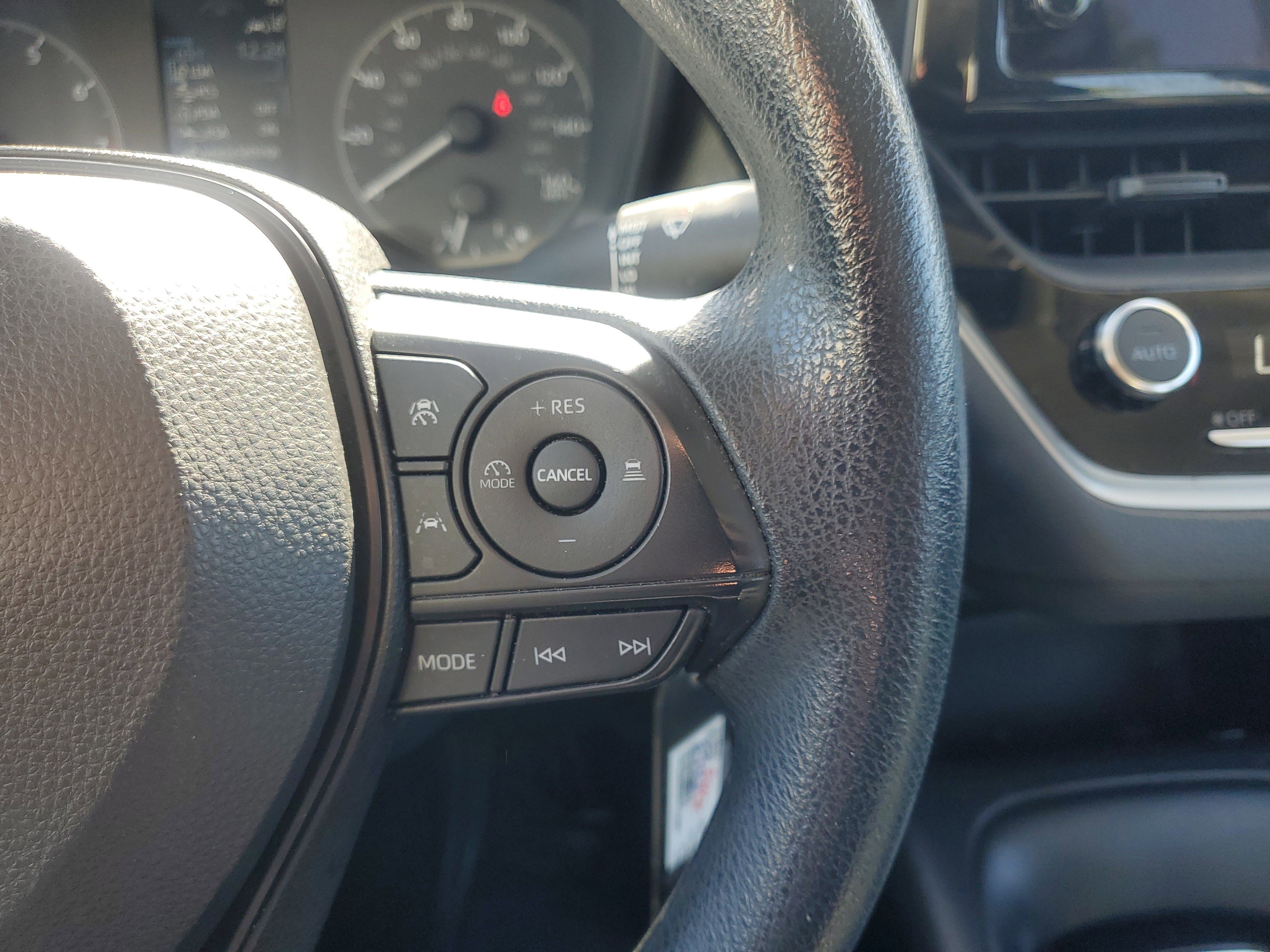 Used 2023 Toyota Corolla LE image 22