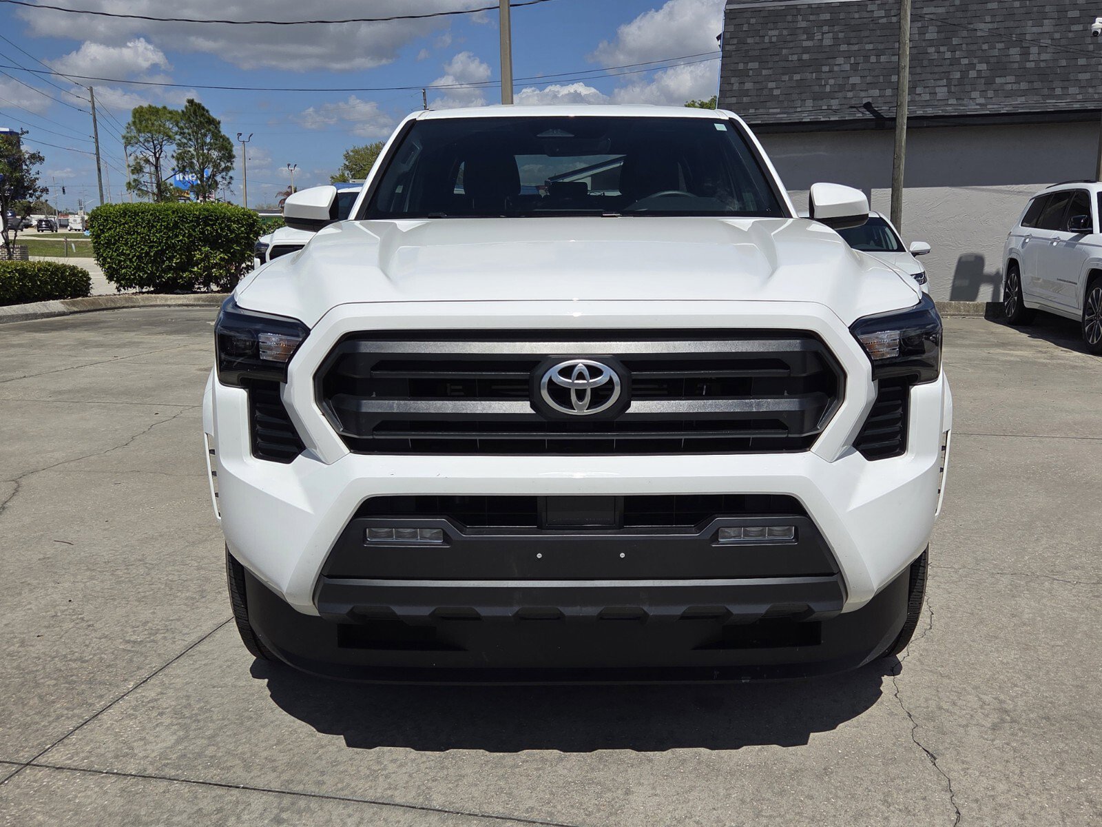 Certified 2024 Toyota Tacoma SR5 image 2