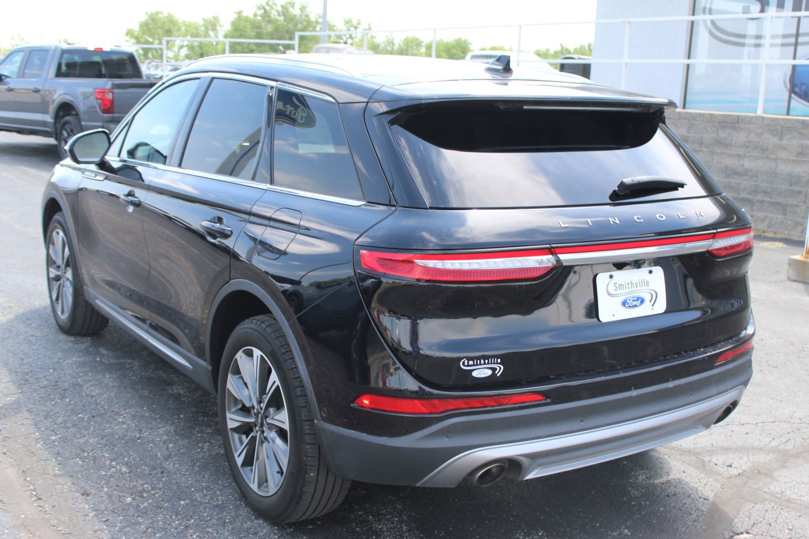Used 2022 Lincoln Corsair Reserve w/ Equipment Group 201A AWD/4WD image 6