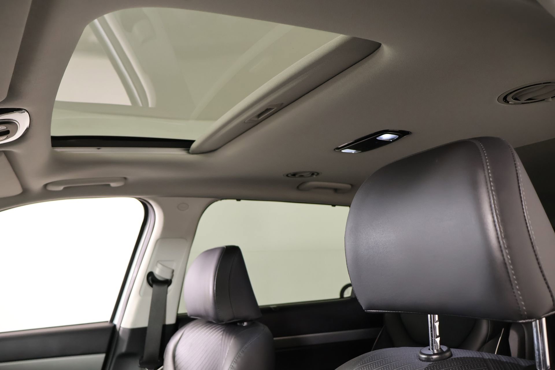 Certified 2025 Hyundai Palisade SEL image 16