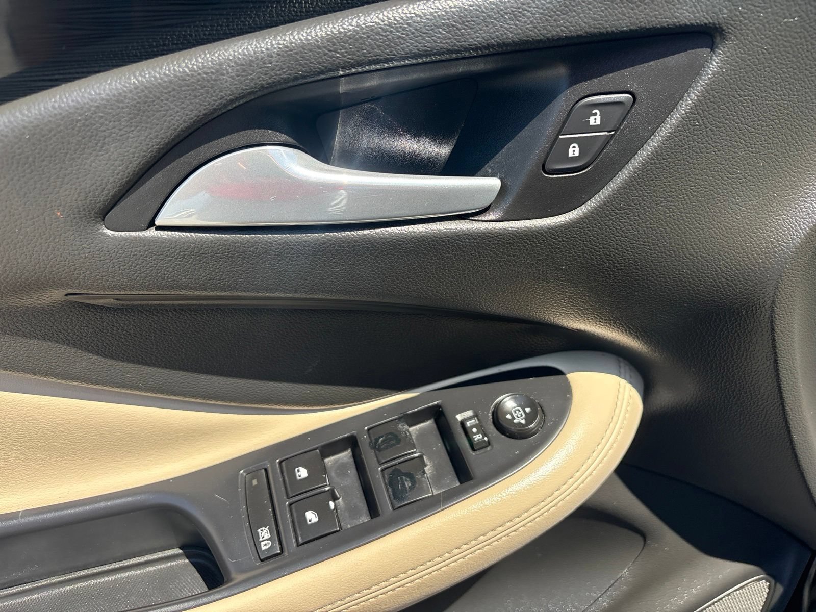 Used 2017 Buick Envision Preferred FWD image 23