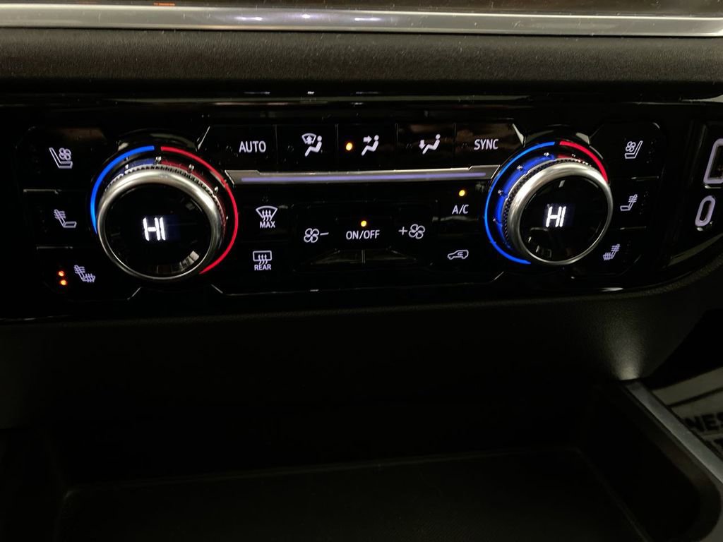 Certified 2023 GMC Sierra 1500 SLT image 18