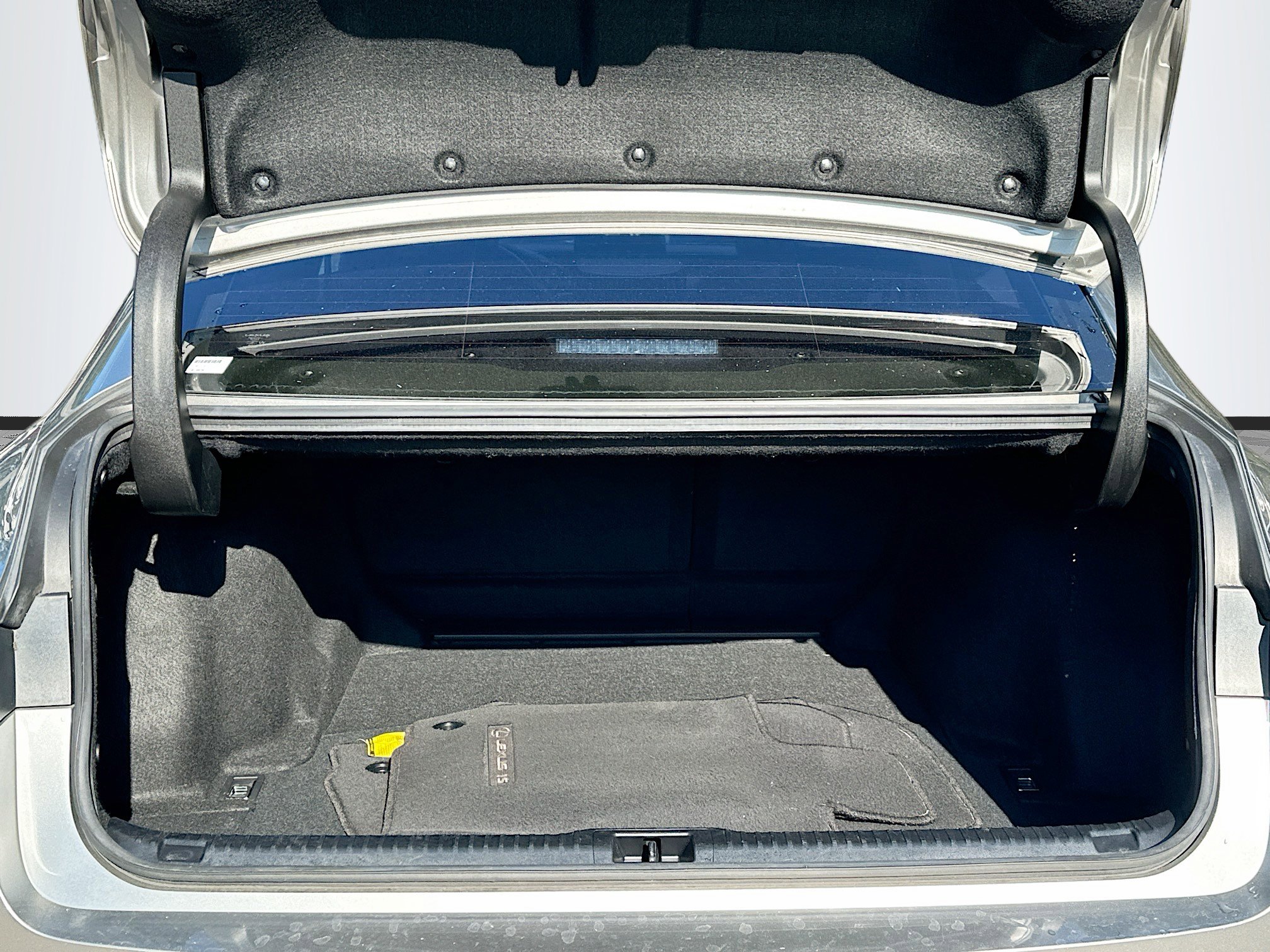 Used 2022 Lexus IS 350 F Sport image 27