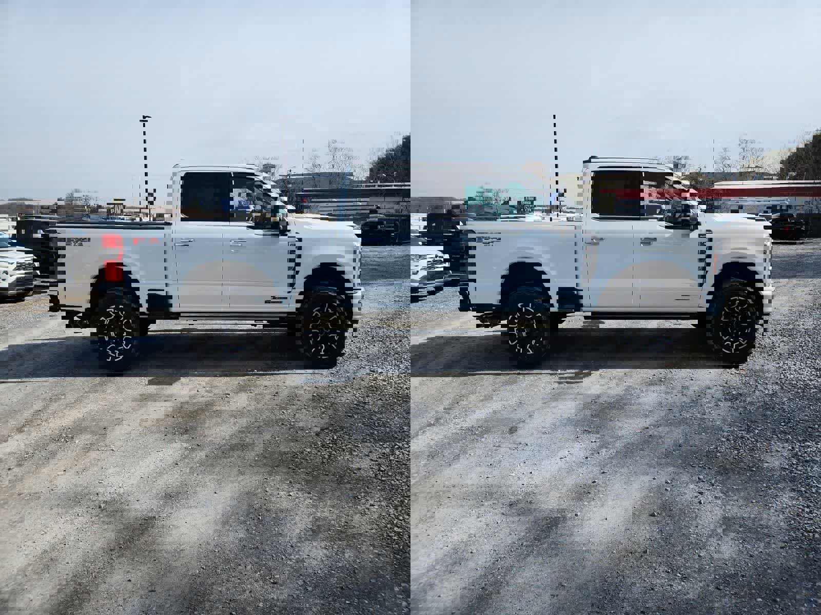 Used 2024 Ford F350 Platinum w/ FX4 Off-Road Package image 7