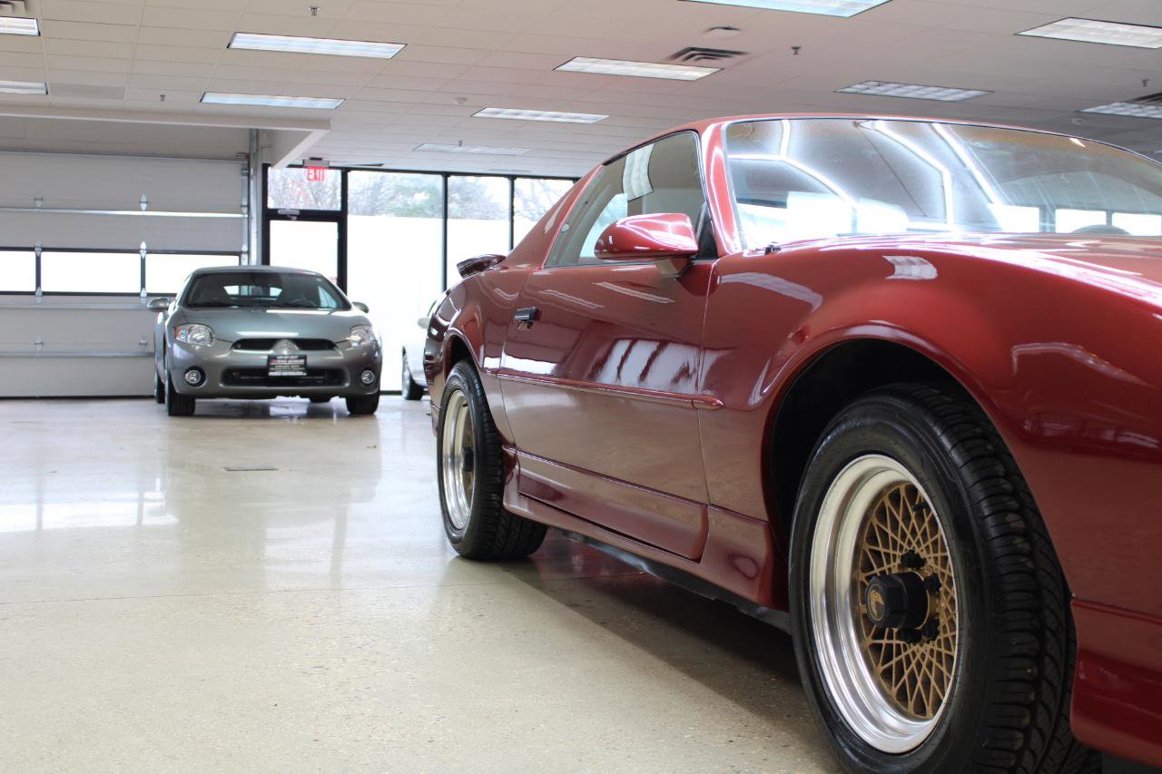 Used 1987 Pontiac Firebird Trans Am image 9