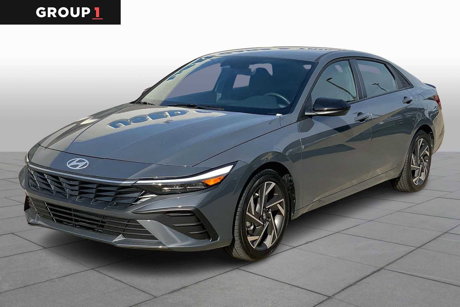 Used 2025 Hyundai Elantra Sport image 1