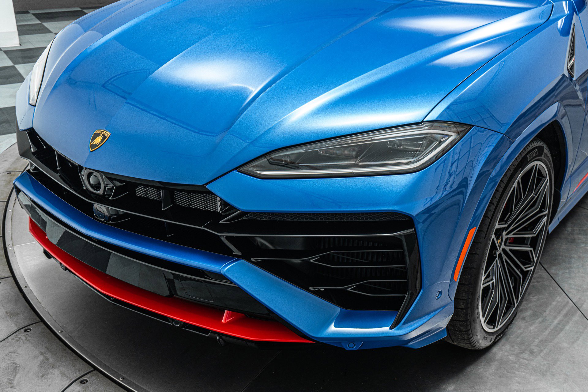 Used 2025 Lamborghini Urus SE image 38