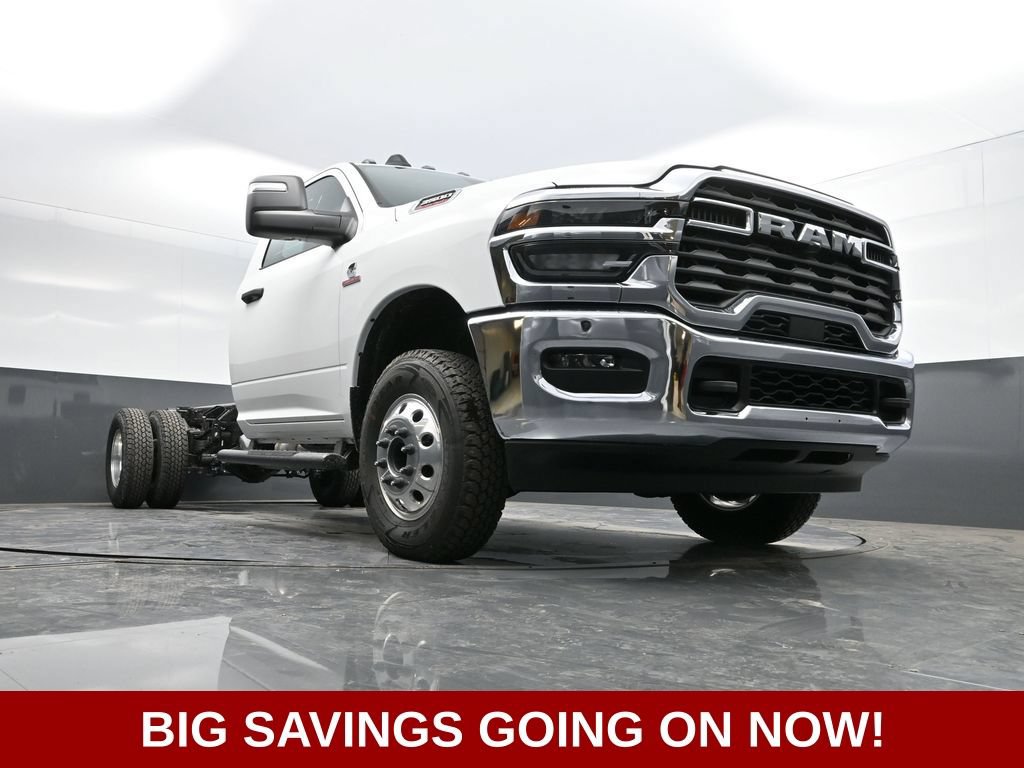 New 2026 RAM 3500 Tradesman w/ Chrome Appearance Group AWD/4WD image 40