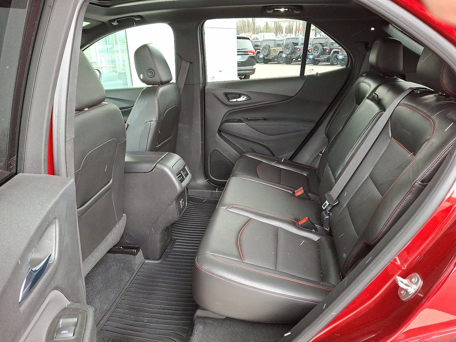 Certified 2022 Chevrolet Equinox RS w/ RS Leather Package image 10