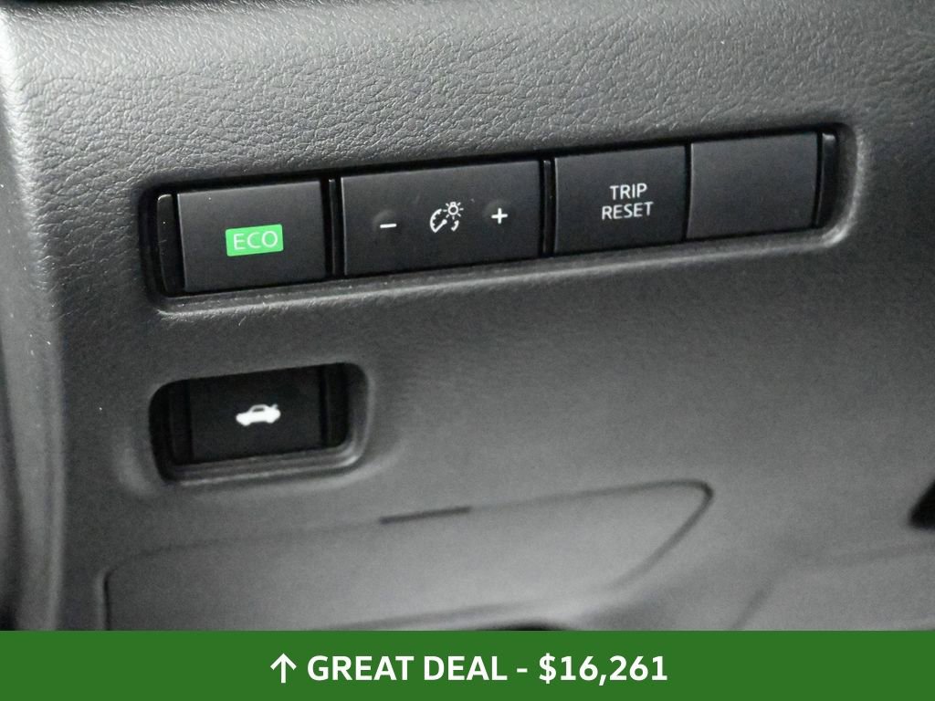 Used 2024 Nissan Sentra SV image 27